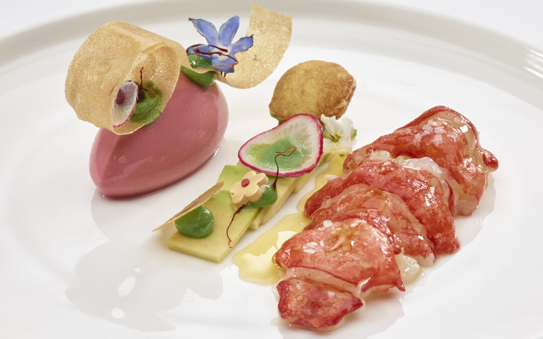 Kookstudio huren voor je eigen chef: de keukenbriefing voor een private dinner zonder stress